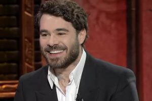 Il ballerino, noto per la sua lunga esperienza nello show, ha vissuto un momento difficile che ha coinvolto non solo la sua carriera televisiva