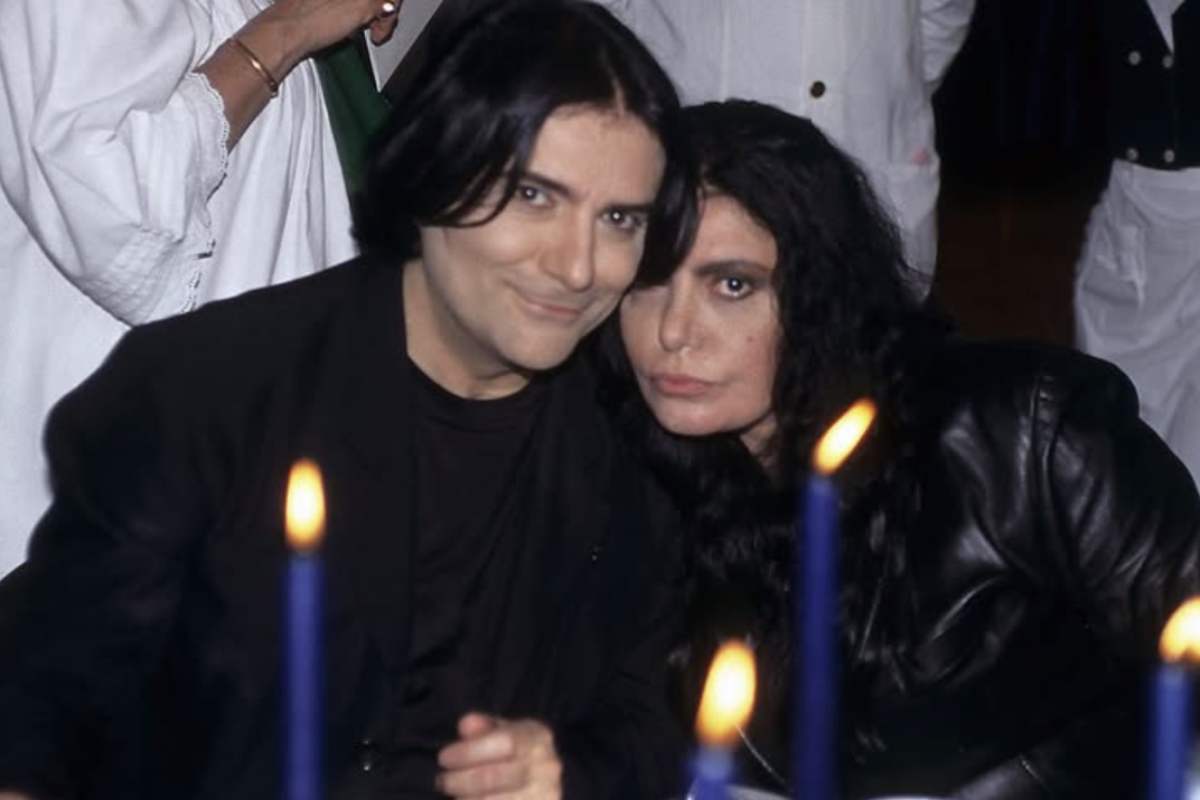Loredana Bertè è una delle più rappresentative interpreti della musica leggera italiana dagli anni Settanta ad oggi. Con oltre 30 album