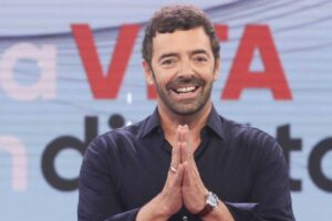 Oltre al suo successo professionale, l’interesse del pubblico si concentra spesso sulla sua vita privata, in particolare sulla dimora che condivide con il marito