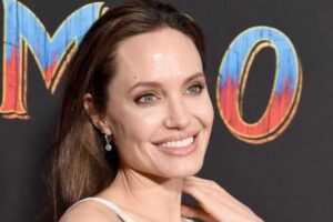 Angelina Jolie rifatta?