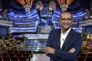 Nel corso di un’intervista rilasciata a Tv Sorrisi e Canzoni, il conduttore fiorentino ha dichiarato che l’edizione 2026 sarà la sua ultima al timone del Festival